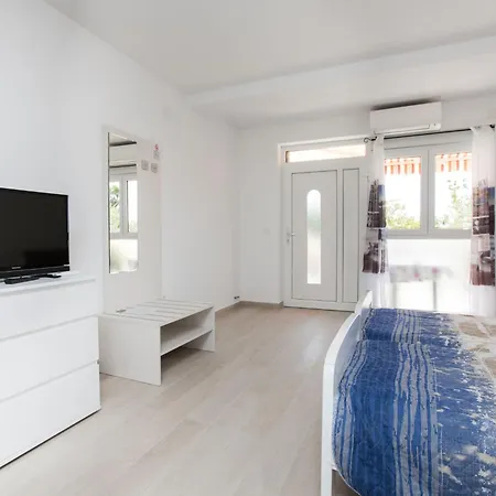 Vero-5 By Interhome Apartament *