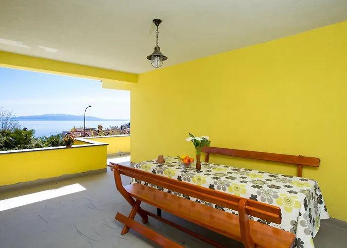 Vero-5 By Interhome オパティヤ